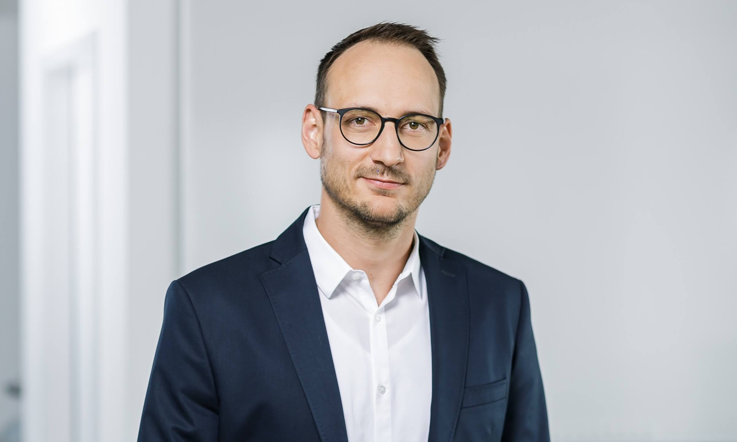 Bernd Müller, Prokurist der LeuchtBau Werbekonstruktionen GmbH zur Ext-Com